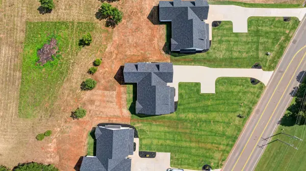 1082 John Dodd Rd RD, Spartanburg, SC 29303