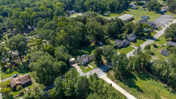 909 W Georgia RD, Woodruff, SC 29388