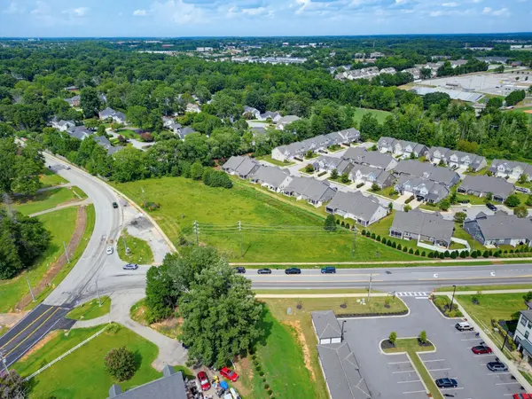 1 Miller RD, Mauldin, SC 29607