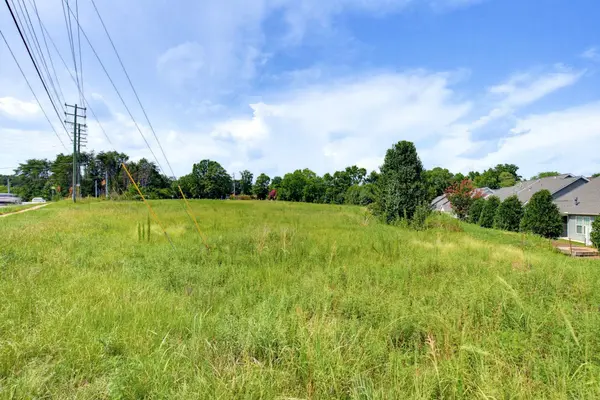 1 Miller RD, Mauldin, SC 29607