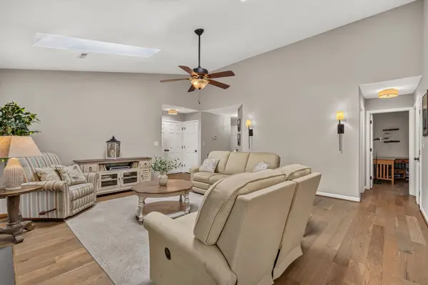 13 Chinaberry LN, Simpsonville, SC 29680