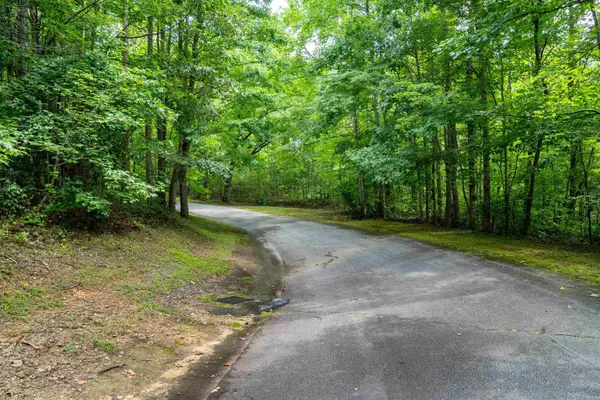 12 Queensmoor RD, Travelers Rest, SC 29690