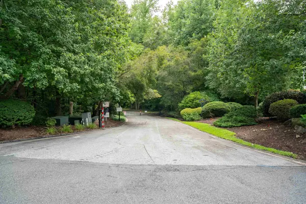 12 Queensmoor RD, Travelers Rest, SC 29690