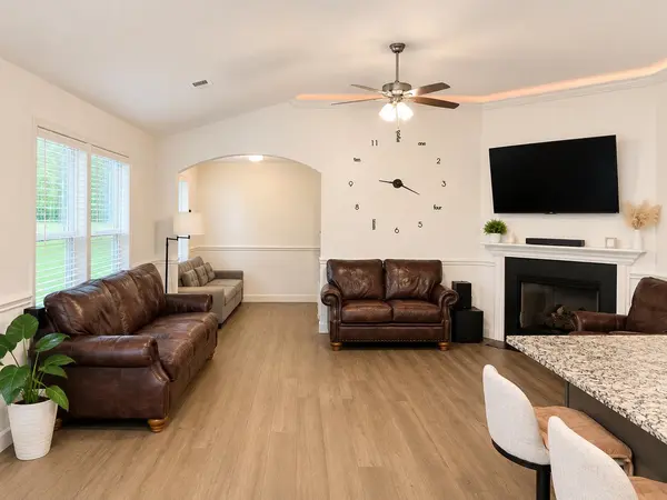 102 Manning Farmer Ln, Inman, SC 29349