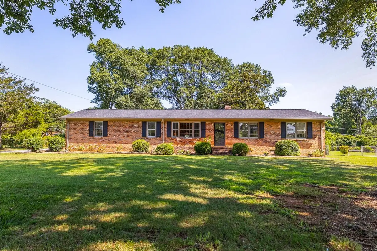 105 Thunderbird PL, Spartanburg, SC 29307-3828