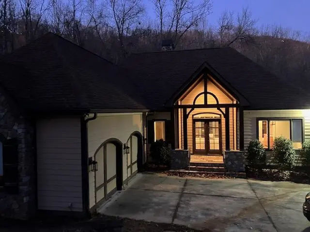 331 Glen Hollow RD, Travelers Rest, SC 29690