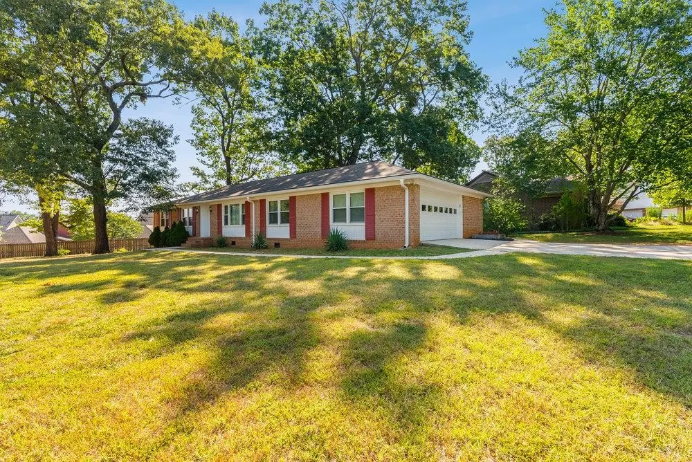 1 S Del Norte RD, Greenville, SC 29615