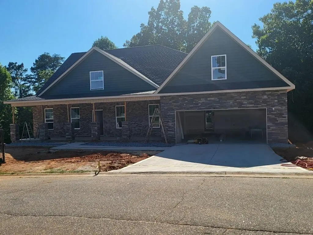 154 Floyd Meadow DR, Inman, SC 29349