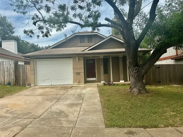 3006 Linnet DR, Austin, TX 78745
