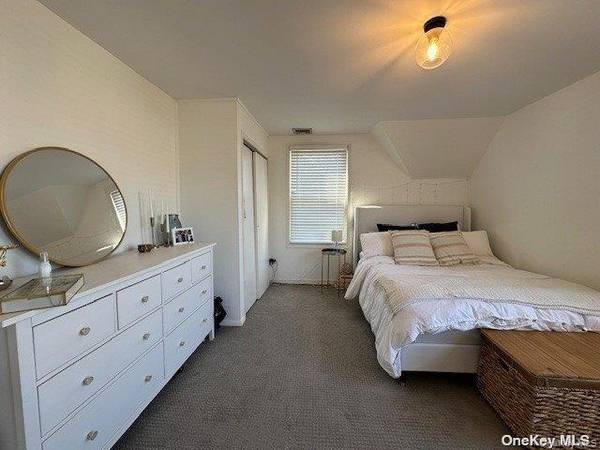 20 Dewey ST #2, Huntington, NY 11743