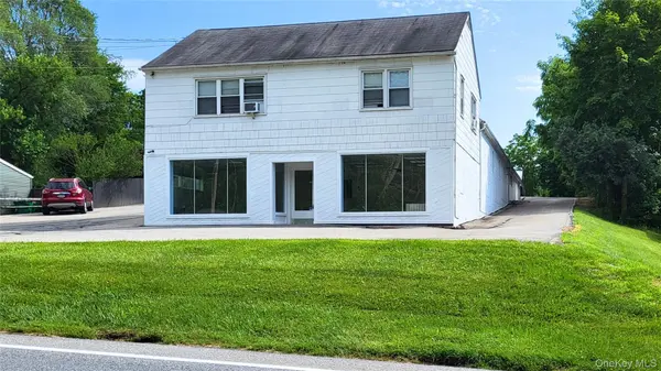 73-75 West RD, Pleasant Valley, NY 12569