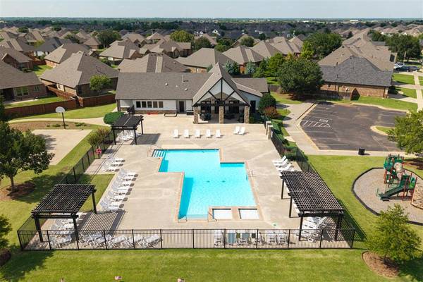 6101 NW 153rd ST, Edmond, OK 73013