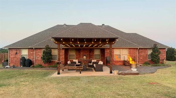 3111 Spyglass DR, Purcell, OK 73080
