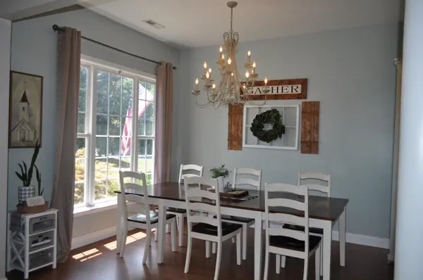 105 Roundstone Dr., Inman, SC 29349