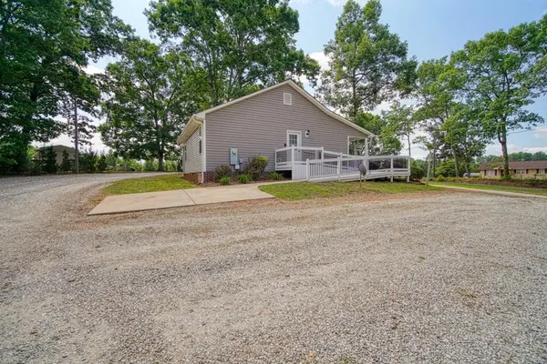 4141 Cross Anchor Rd, Enoree, SC 29335