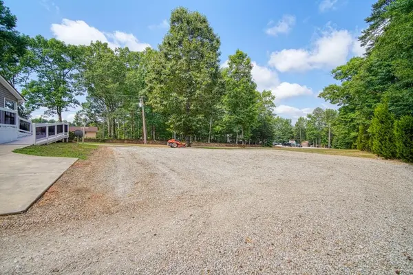4141 Cross Anchor Rd, Enoree, SC 29335
