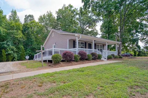 4141 Cross Anchor Rd, Enoree, SC 29335