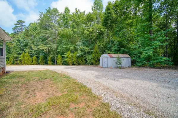 4141 Cross Anchor Rd, Enoree, SC 29335