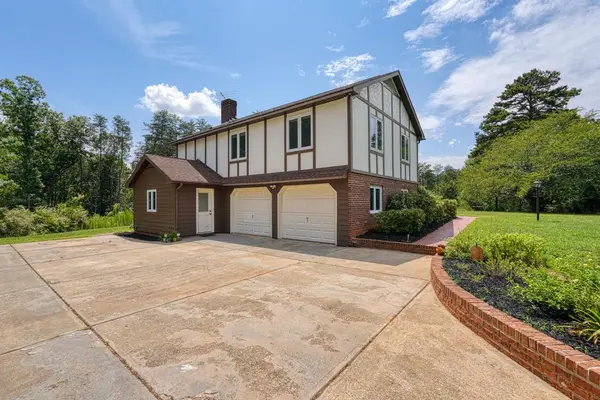 425 Wicklow Rd, Campobello, SC 29322