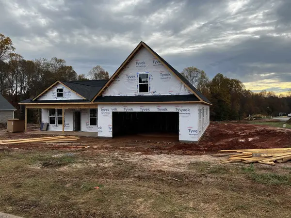 203 Floyd Meadow Dr., Inman, SC 29349
