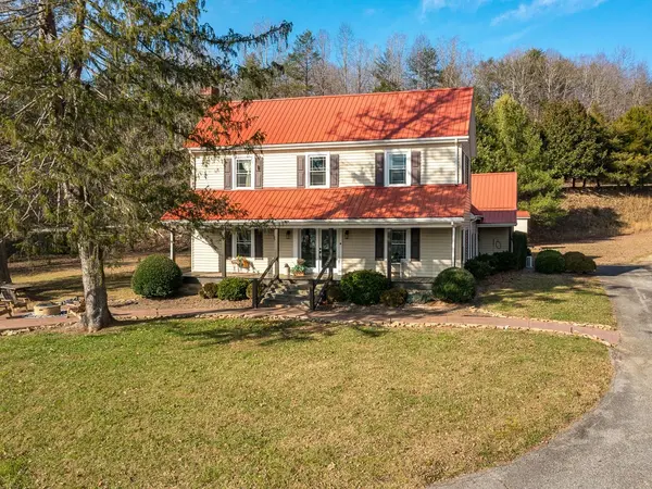 4585 Lake Adger RD, Mill Spring, NC 28756