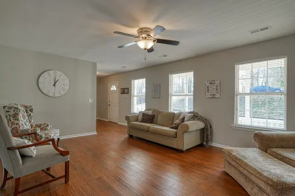 140 W Bright Rd., Duncan, SC 29334