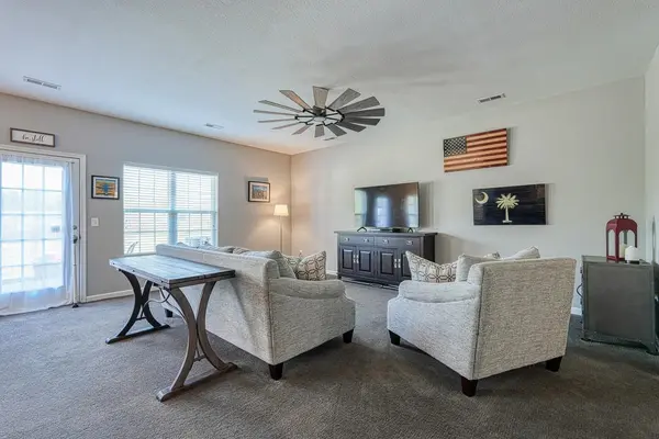 3 Rivers Edge CIR, Simpsonville, SC 29680