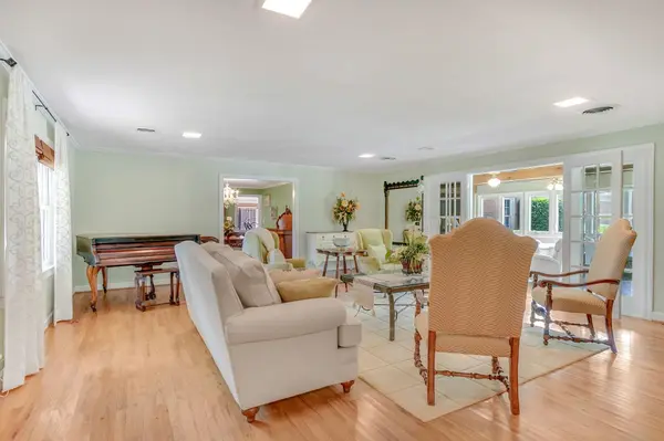 136 Club DR, Simpsonville, SC 29681