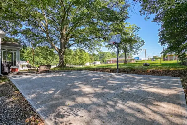 103 Carole DR, Greer, SC 29651