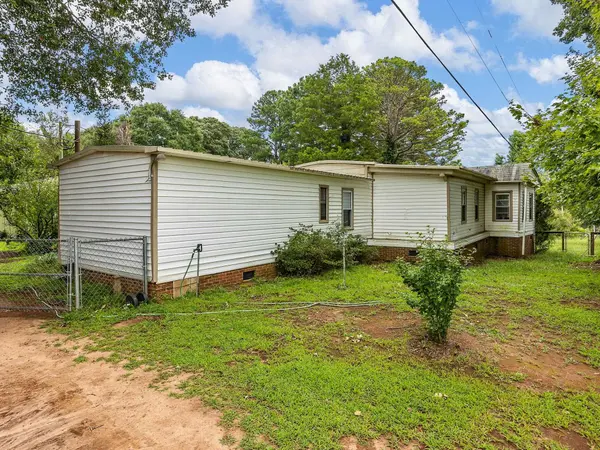 45 N Lakeview DR, Duncan, SC 29334
