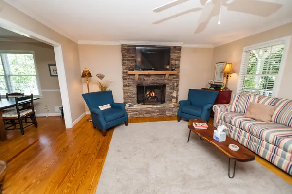 122 Amber DR, Inman, SC 29349