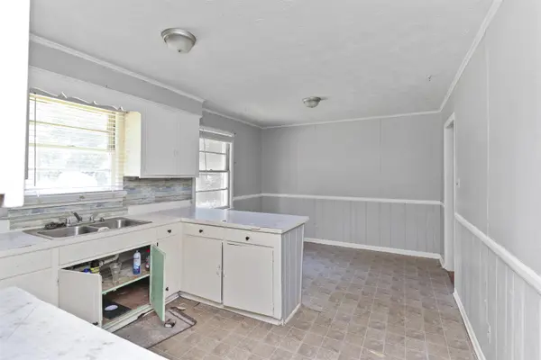 409 Jasmine St, Spartanburg, SC 29303-3954