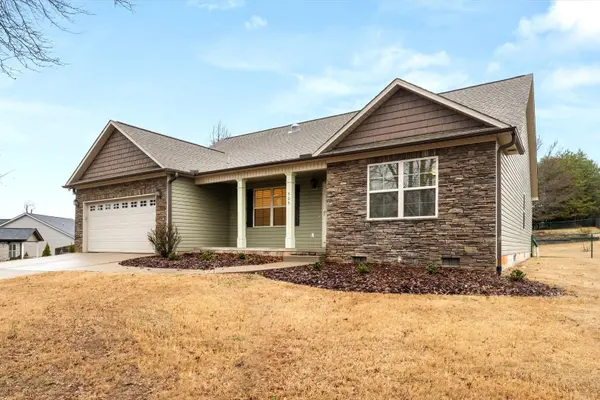305 Bent River DR, Inman, SC 29349