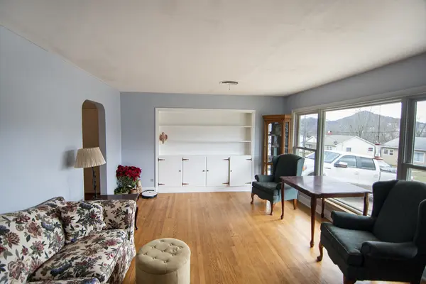 112 Trammell AVE, Canton, NC 28716