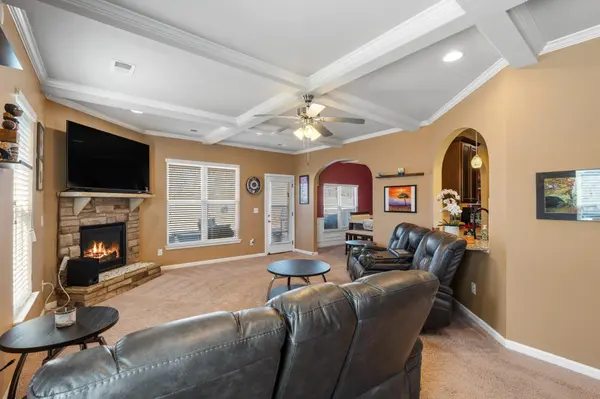 242 Heatherwood LN, Greer, SC 29651