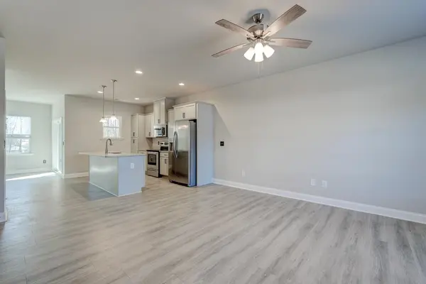 632 Forest Creek CIR, Greer, SC 29651