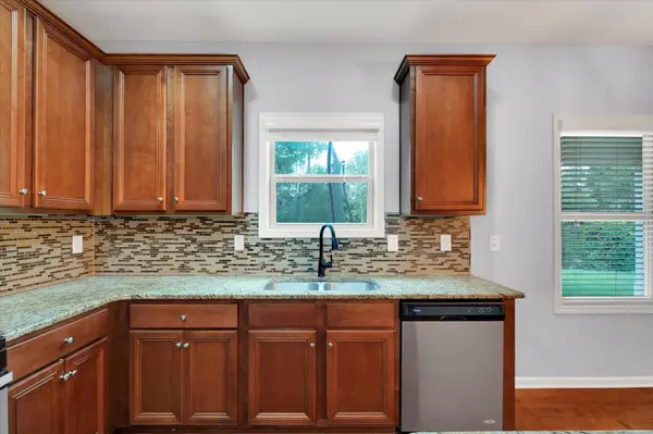 604 Jones Peak DR, Simpsonville, SC 29681