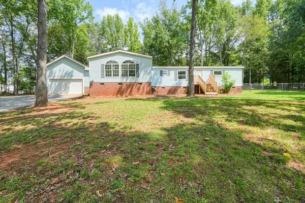110 Parsons RD, Woodruff, SC 29388