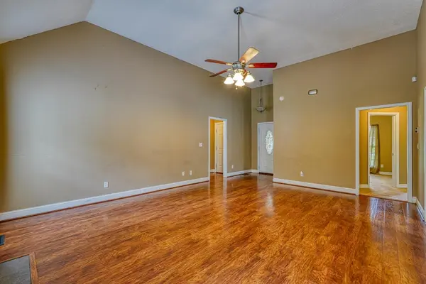 232 Orleans DR, Wellford, SC 29385