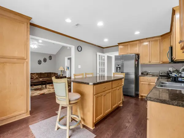 143 Hillcrest Dr, Gaffney, SC 29340