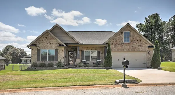 328 E Story Bush LN, Inman, SC 29349