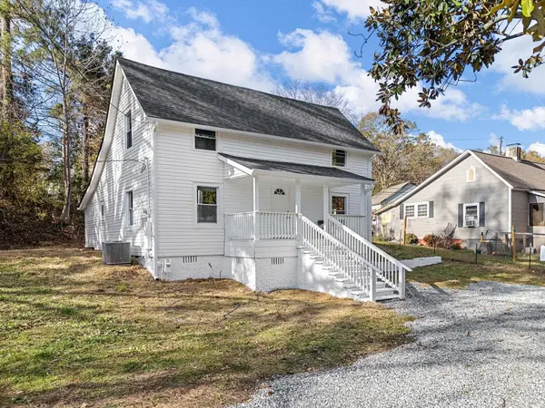 401 Parker RD, Enoree, SC 29335