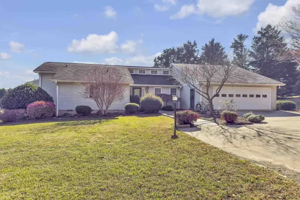 210 Earles Fort RD, Landrum, SC 29356