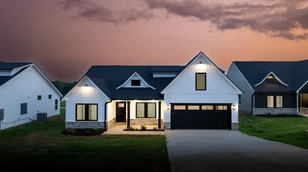 2015 Meadow Glen CT, Chesnee, SC 29323