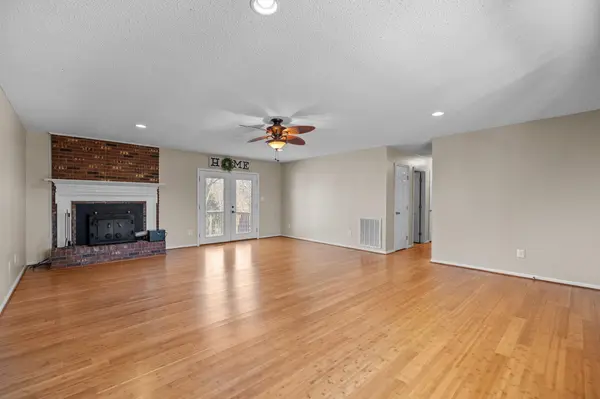 1714 Philadelphia Church RD, Dallas, NC 28034