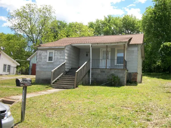 2022 Montgomery ST, Newberry, SC 29108