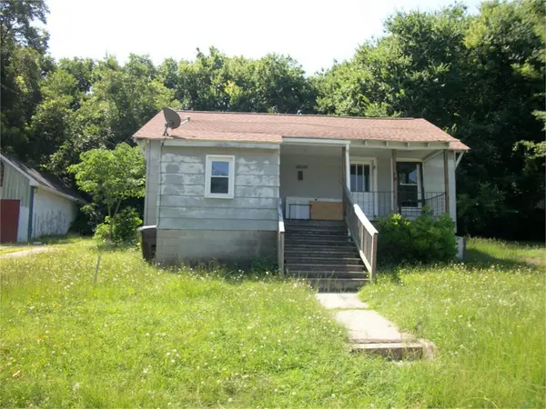 2022 Montgomery ST, Newberry, SC 29108