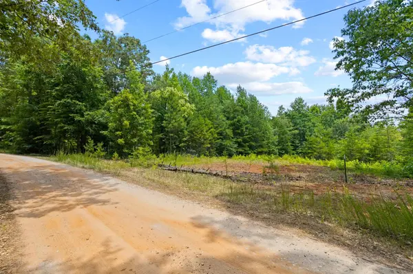 161 UTZ LN, Starr, SC 29684