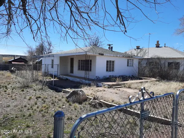 22635 W Old Highway 66, Seligman, AZ 86337
