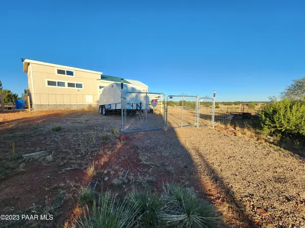 000 Hyde Park RD, Seligman, AZ 86337